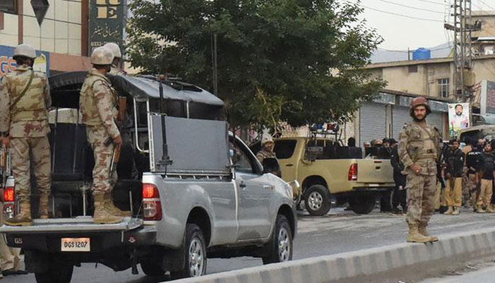 هفت مرد FC که در اثر حمله تروریست ها به ایست بازرسی امنیتی در Harnai - پاکستان به شهادت رسیدند