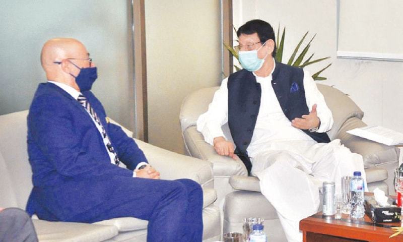 وضعیت صنعت بخش فناوری اطلاعات و مخابرات: وزیر - روزنامه